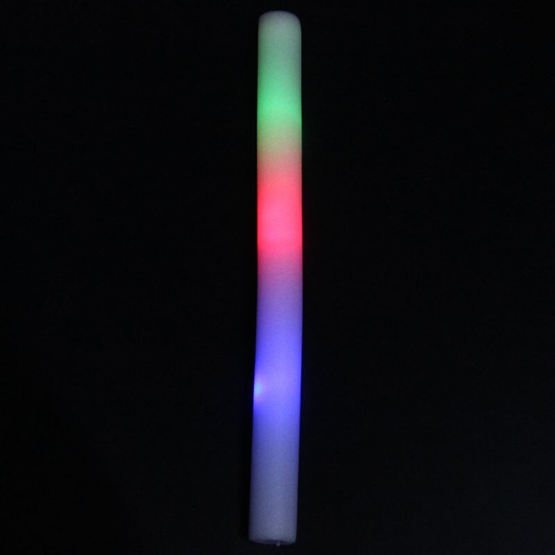 30 stück Bunte glänzende schwamm sticks Luminous Baton LED Schaum Stick Stäbchen Rallye Partei Blinkende Glow Schlagstöcken Licht Stick