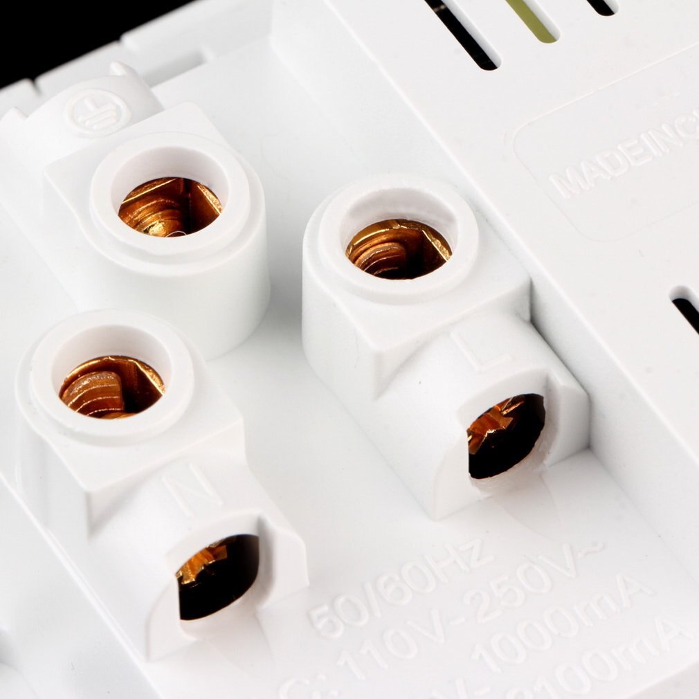 Dual USB Electric Wall Charger Dock Station Socket Power Outlet Panel Plate