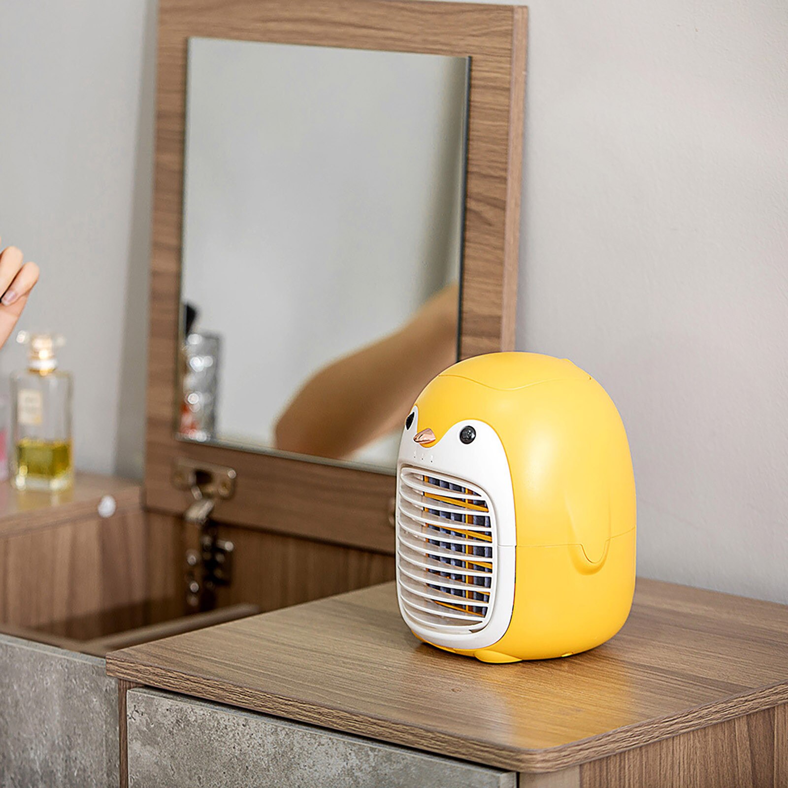 Penguin Water Cooling Fan Air Cooler Office Desktop Household Portable Air Conditioning Fan USB Water Cooling Fan Gadgets