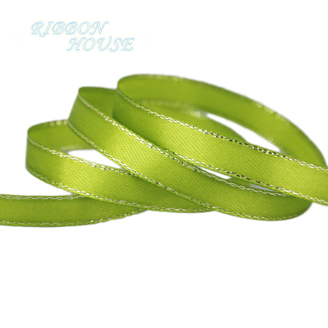 (25 yards/lot ) 10mm förpackningsband för satinband i vit silverkant: Fruktgrön