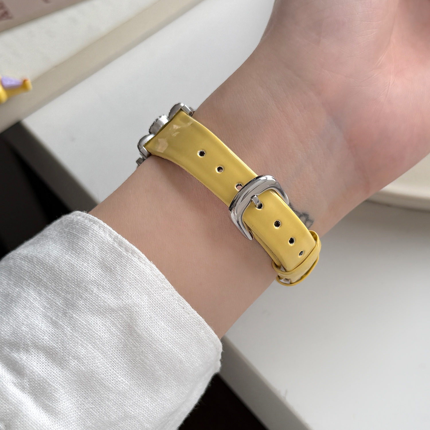 Leuke vlinderdiamant lederen band geschikt voor Apple Watch 49/46/45/44/42/41/40 en 38 mm Geschikt voor iWatch Ultra 9 8 7 6 5