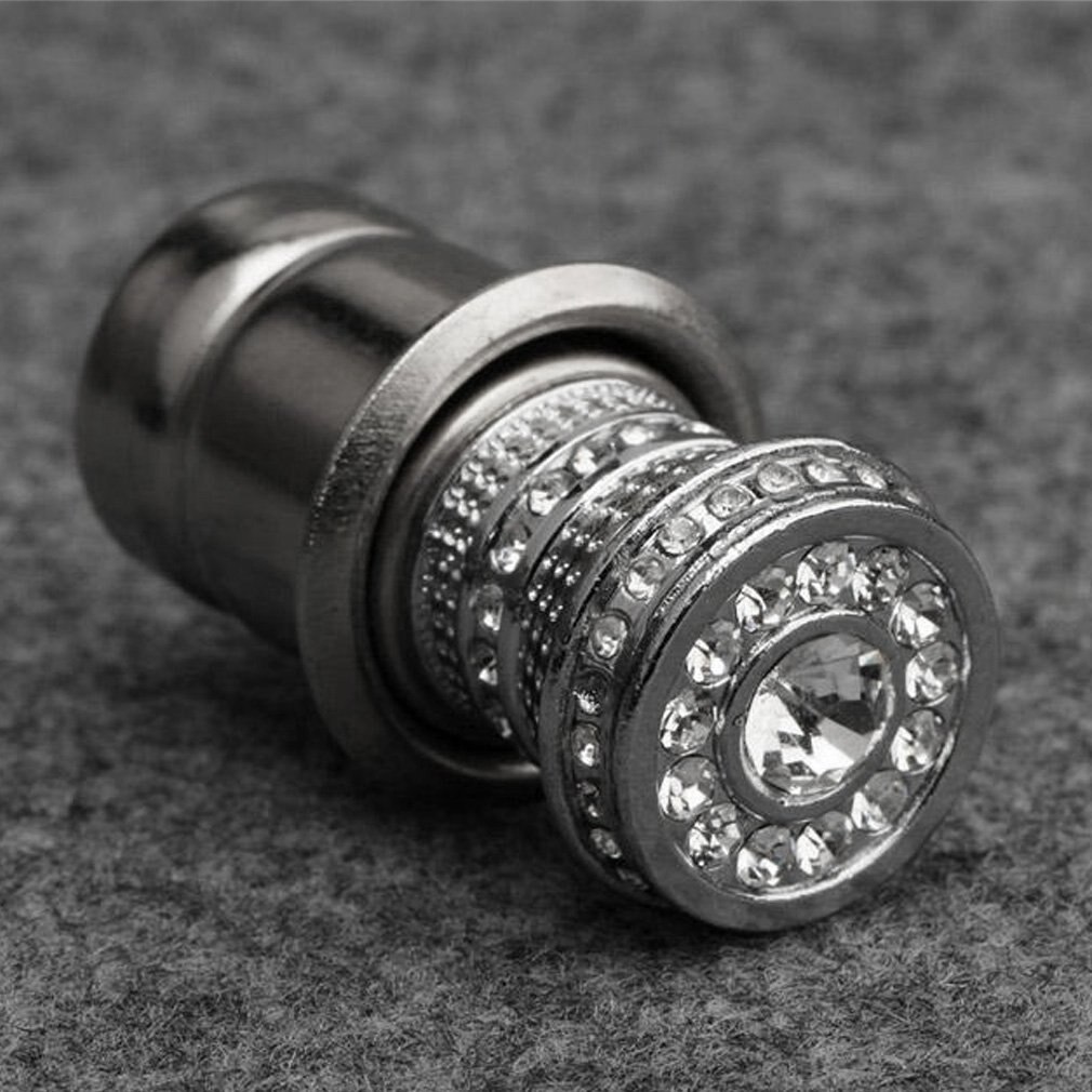 Universele persoonlijke auto sigarettenaansteker, metalen diamant geplateerde auto-stopcontact, rookverwarmer