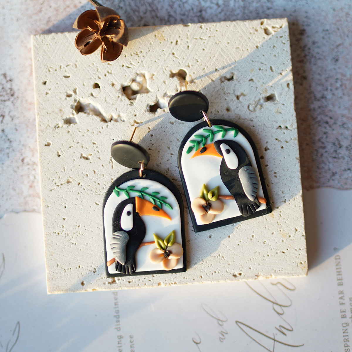 Moda alla moda Pasqua grappolo tropicale Fiori Nido d'uovo Multi forme Orecchini fatti a mano in argilla polimerica per accessori da donna Regalo: in profondità viola