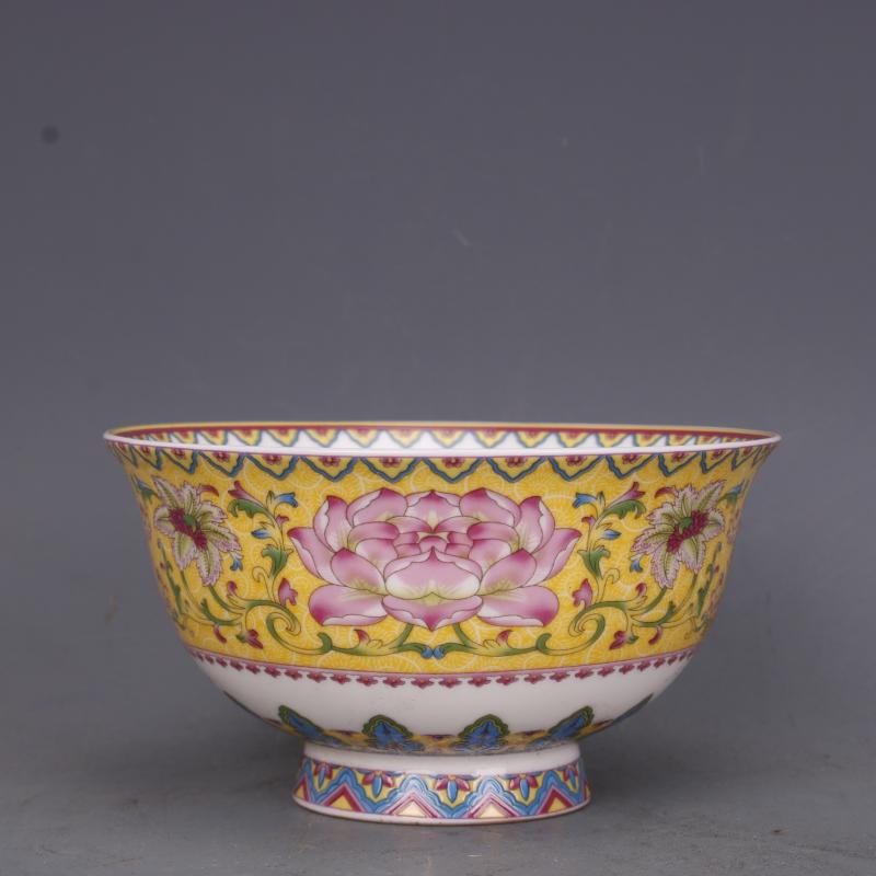 Familie Decoratie Collectie Van Antieke Porseleinen Qianlong Kom Met Lotus Patroon