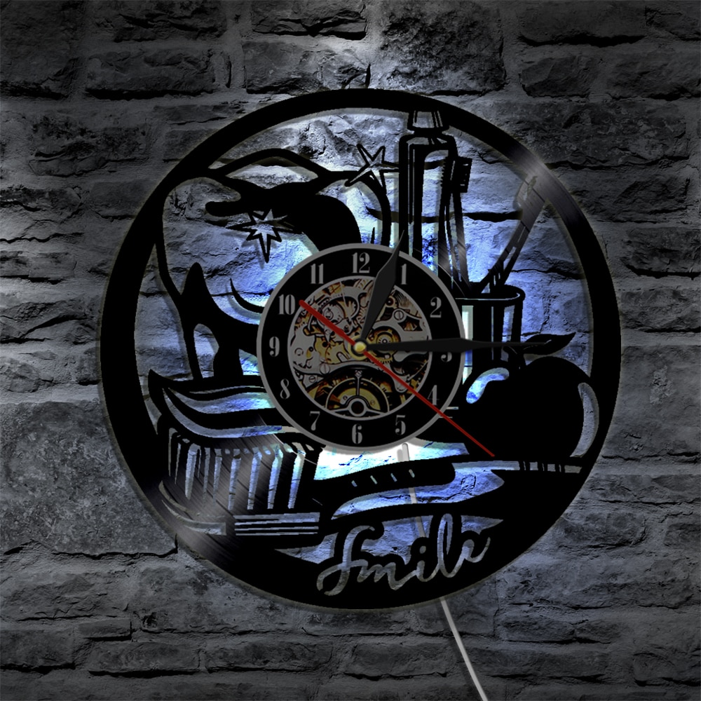 De Cartoon Leeuw Koning 3D Record Klok Creatieve Holle Opknoping Vinyl