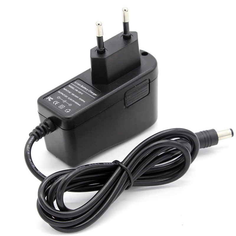 LiitoKala Beschermen 7.4 v 5200 mah 8.4 v 18650 Li-ion Batterij fietsverlichting Hoofd lamp speciale batterij DC 5.5*2.1mm + 1A Charger
