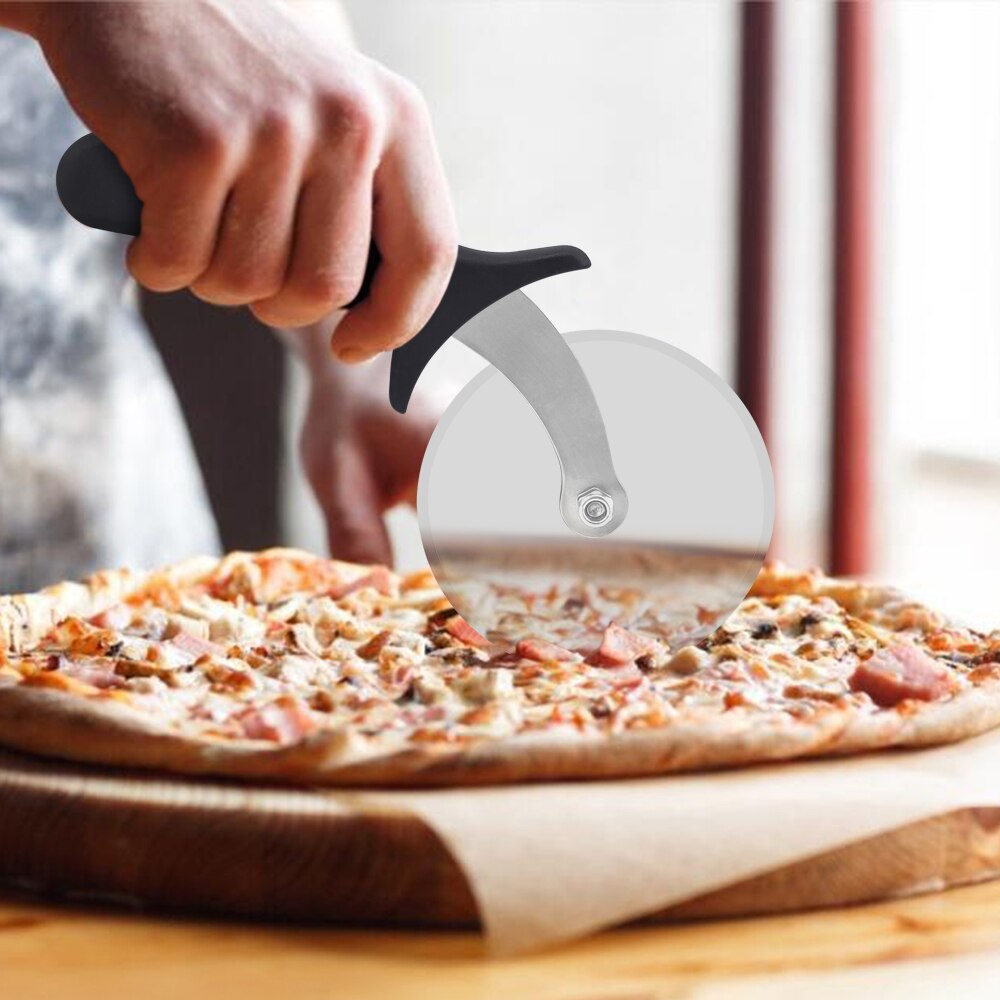 Pizza Cutter Wheel Stainless Steel Slicer Sharp funny Classic Cutters Kitchen Gadget with Finger Guard Protects
