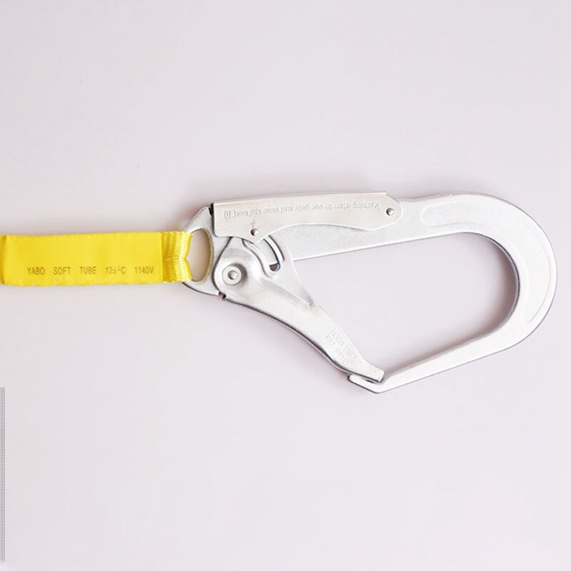 Buitenklimmen boomklimmen klimmen dakbedekking dakdekkers hoogwerker veiligheidsgordel beschermingsharnas lanyard haak