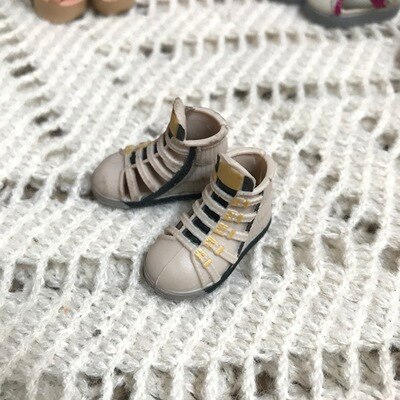 mc2 doll shoes Original Dolls Accessories send clothes Toys: 8