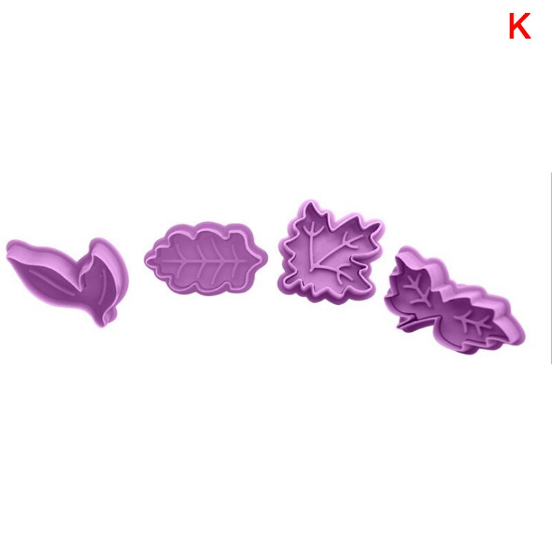 4 st/set livsmedelsklassad plast julform kakskärare köksbakverktyg kolvstämpel fondant tårtdekoreringsverktyg: K