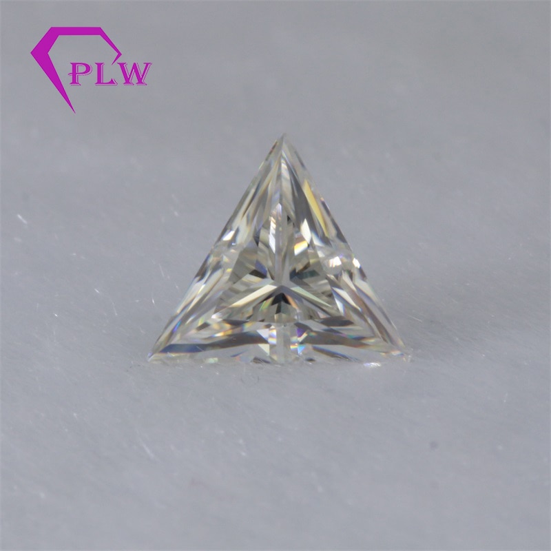 Factory price triangle moissanite 0.6ct 5.5 mm D color test positive gem for bracelet ring chain earring from Provence jewelry