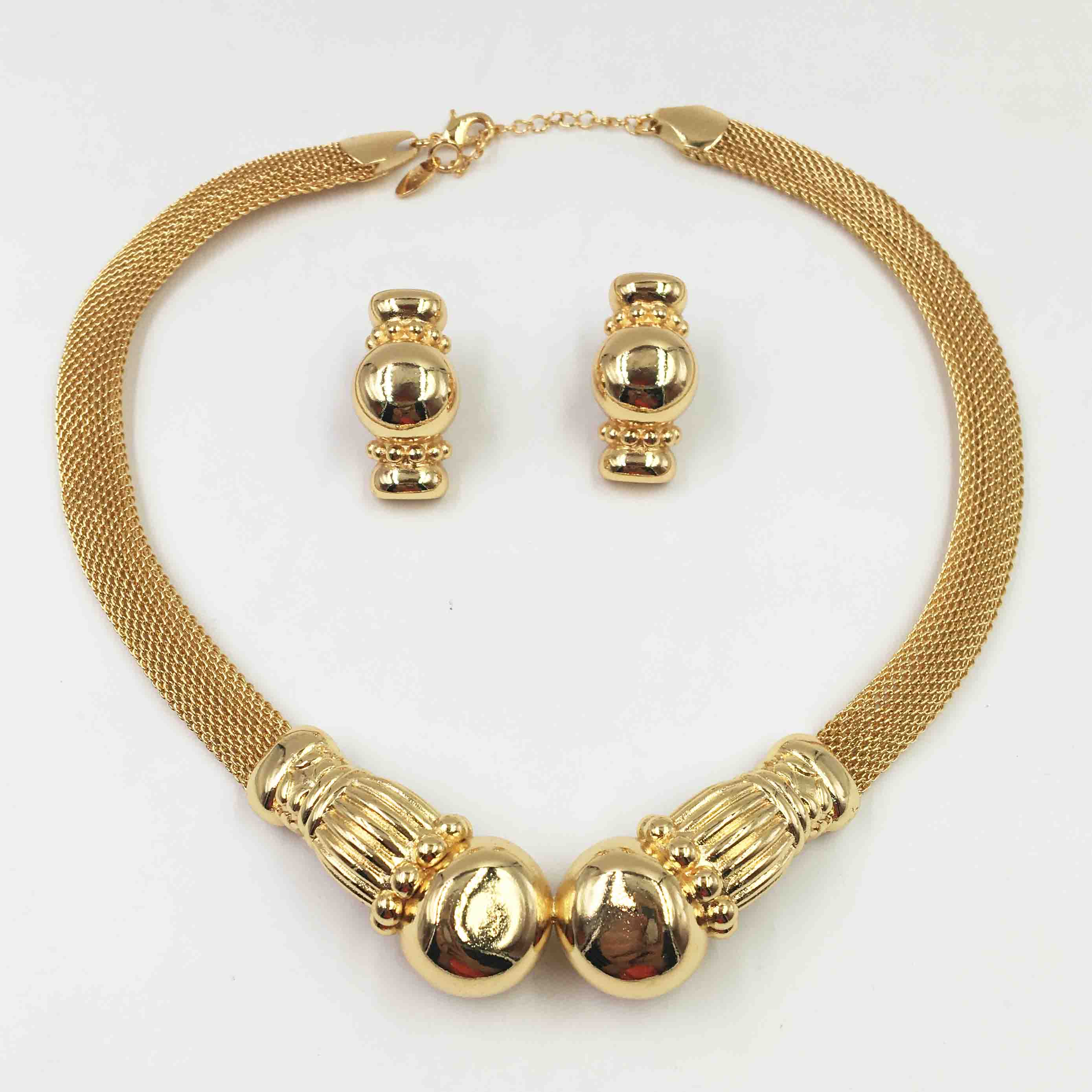 Brude afrikanske smykkesæt kvindelige halskæde øreringe armbånd rejse guld smykkesæt