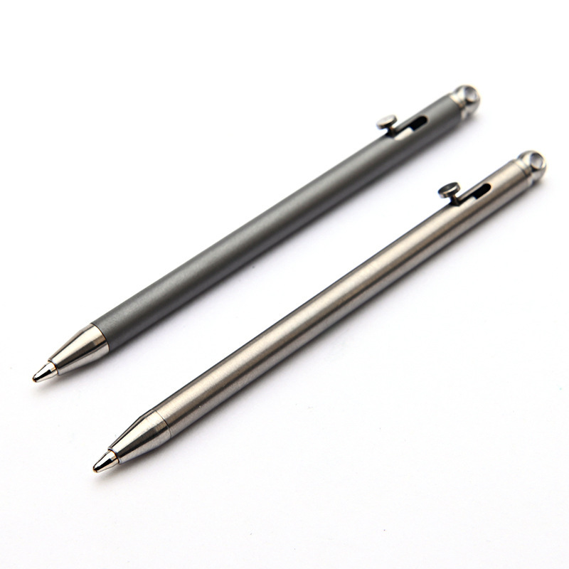 Puur titanium Mini Compact Bolt Pen Draagbare sleutelhanger Pen Draagbare reismetaal Balpen Ondertekening Feestcadeaus voor gasten