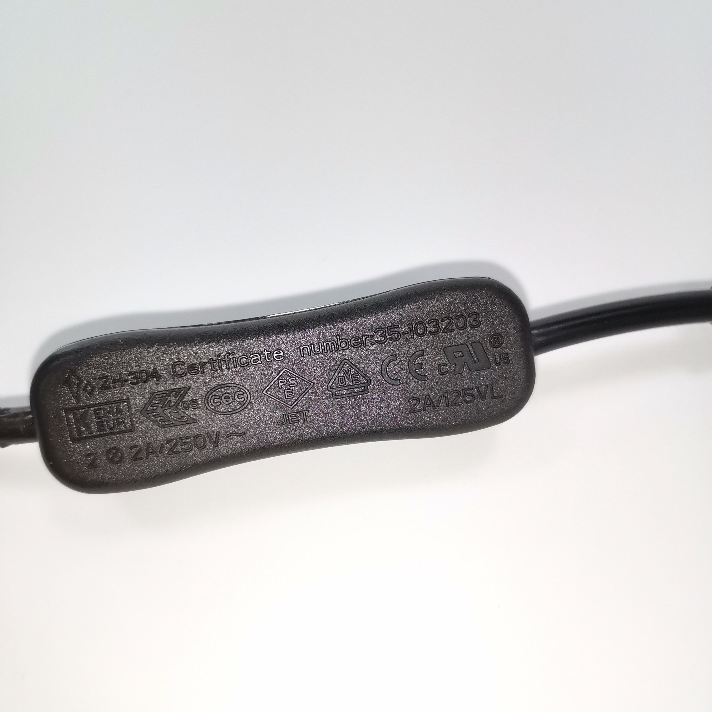 2pcs Manual Inline DC Switch 5.5mm x 2.1mm 1 to 2 Splitter DC Inline Power Switch DC Inline On/Off Rocker Switch for CCTV