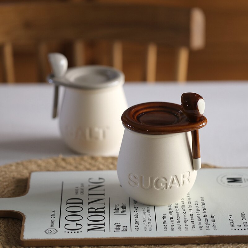 White Ceramic Sugar Bowl Pepper Seasoning Box with Lid Spoon Household Kitchen Storage Bottle Pepper Shaker Food Container Decor