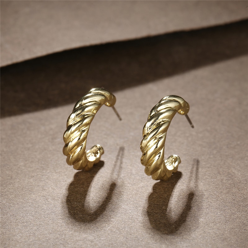 17KM Minimalistischen Gold Metall Geometrische Kreis C bilden Band Ohrringe Für Frauen modisch Hochzeit Runde Ohrringe Schmuck
