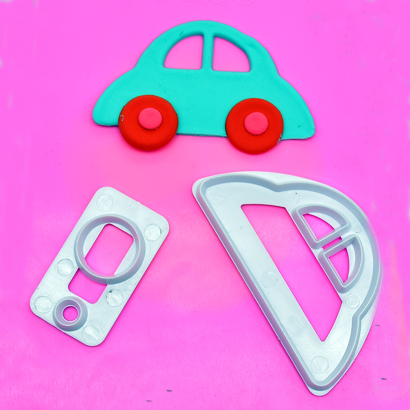 2 stk liten bil plast kakeform sukker fondant form kake dekorasjon form