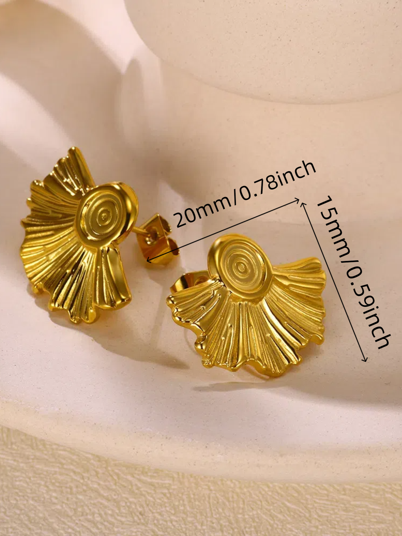 Pendientes delicados de flores para mujer, concha de Color dorado, acero inoxidable, resistente al agua, joyería Bohemia para el sol, Aretes de perlas de Navidad bonitos: Pistola negra plateada