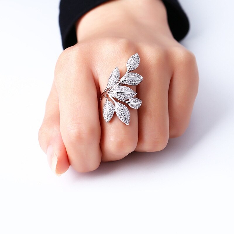 YaYI Schmuck Prinzessin schneiden 14 CT Weiß Natürliche Zirkon Gestempelt Silber Farbe Engagement Hochzeit Party Einstellbare Ringe