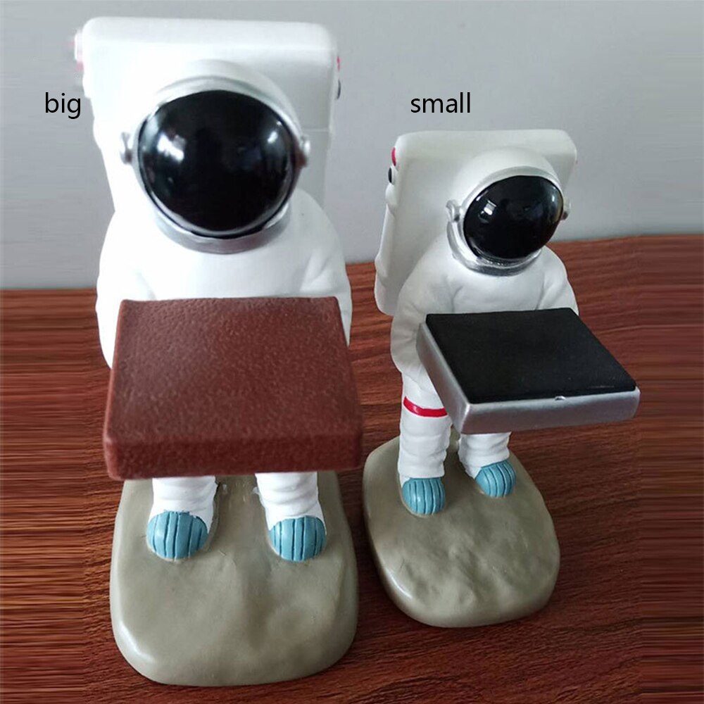 Spaceman Resin Handicraft Watch Bracket Apple Watch HUAWEI XIAOMI Samsung Watch Ornament Watch Table Modified Charging: 2pcs