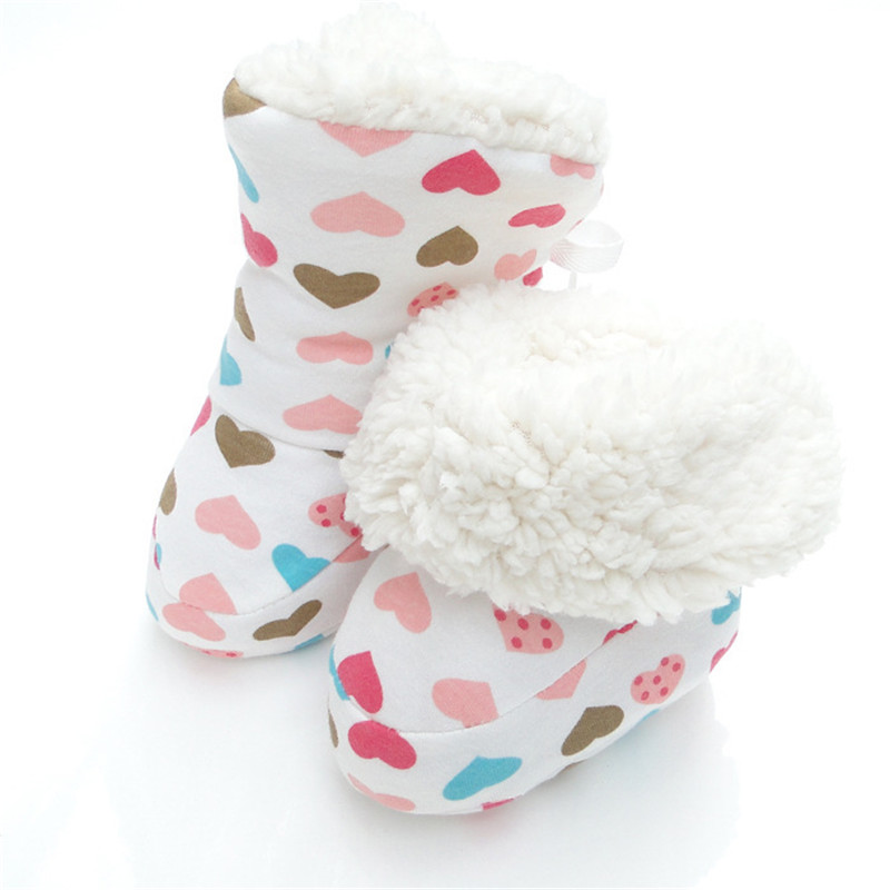 Winter Baby Schoenen Laarzen Pasgeboren Zuigelingen Warme Schoenen Voor Jongens Meisjes 0-12M Peuters Baby Zachte Pluche Crib snowboots: Love heart