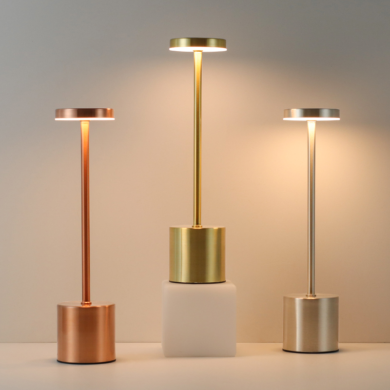 Klassisk metallberøringssensor ledet-bordlampe oppladbar skrivebordslampe 3 farger omgivelseslys bar romdekor nattlys