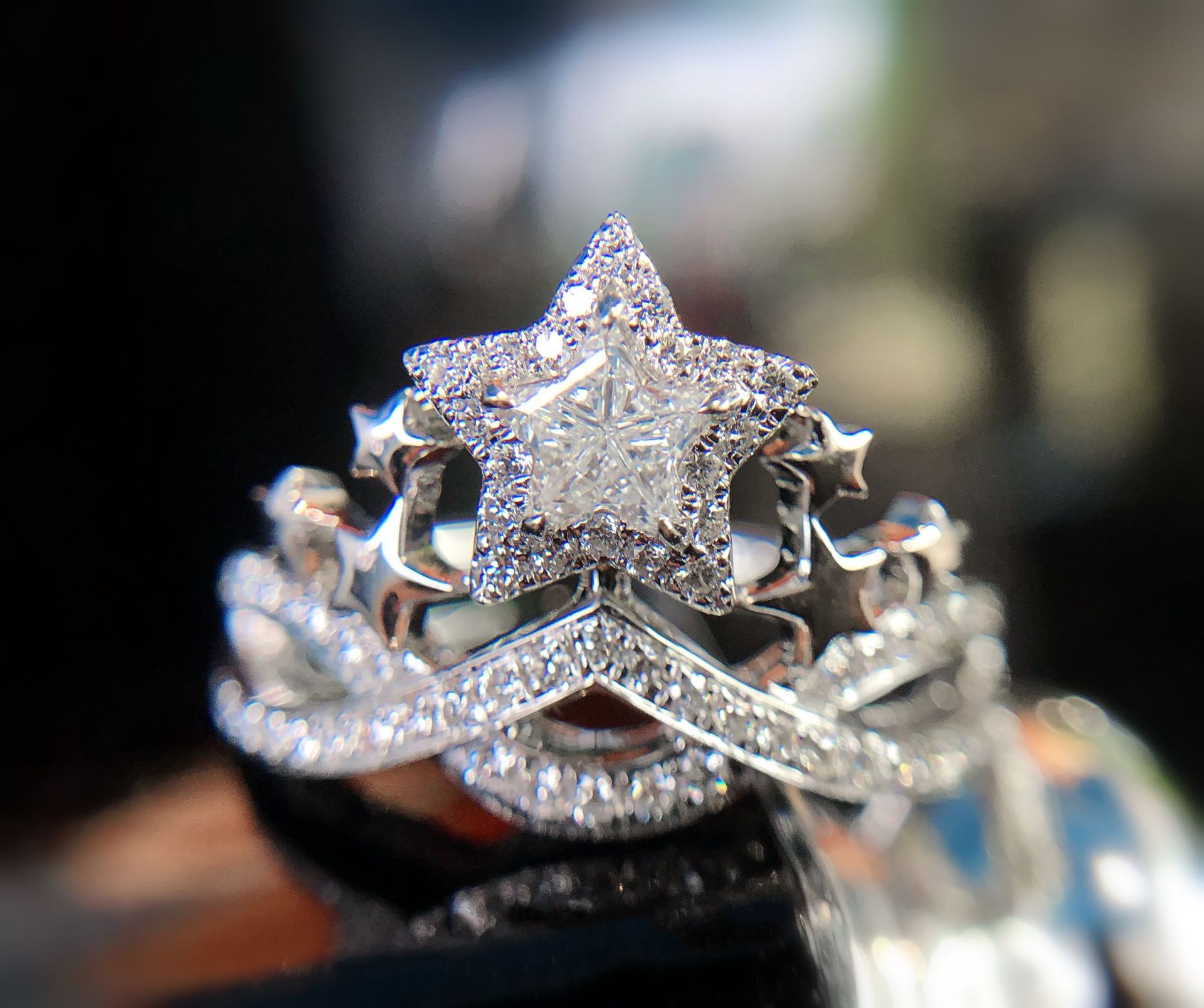 Bagues de luxe en forme d'étoile à cinq branches pour femmes, bijoux de fiançailles, de mariage, tendance, exquis, incrusté de Zircon