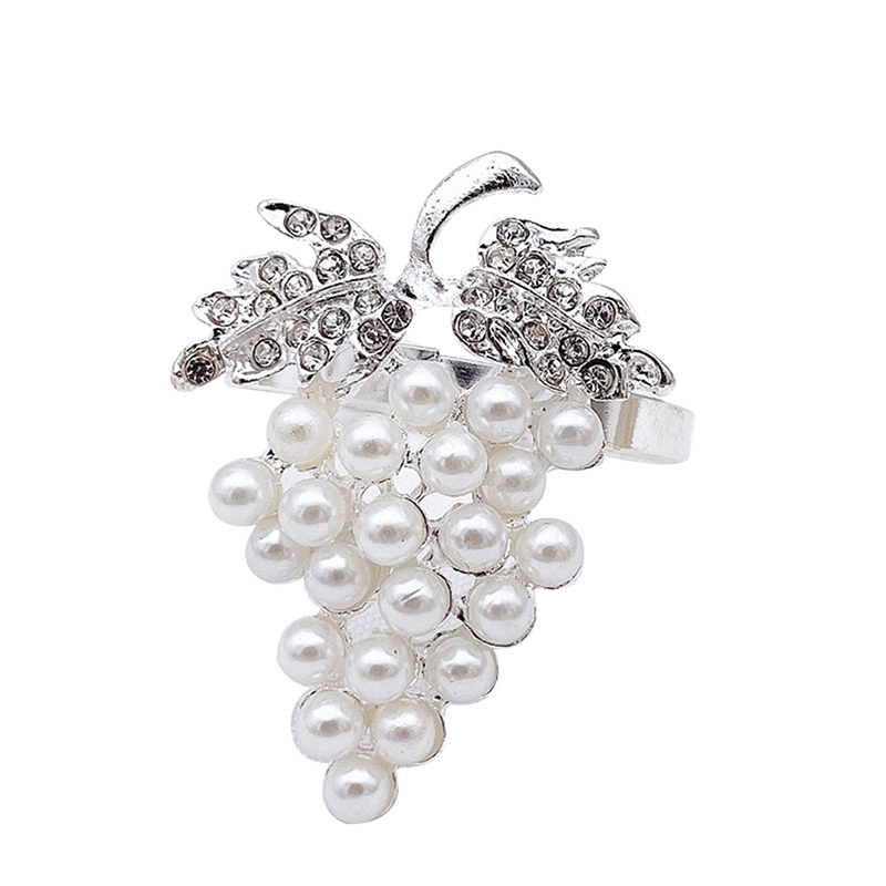 Grapes Napkin Rings with Glittering Imitation Diamond and Pearls Inlay Alloy Napkin Ring Holder: B