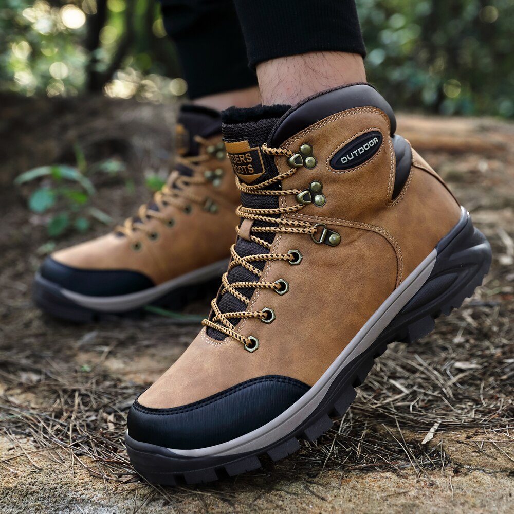 Big Size 40-46 Mannen Laarzen Voor Mannen Winter Sneeuw Laarzen Warm Bont & Pluche Lace Up hoge Top Mannen Schoenen Sneakers Laarzen