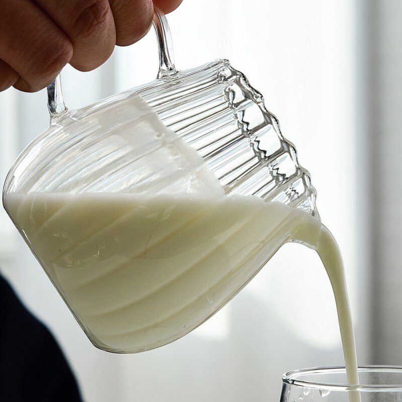 Jarra de leche de cristal a rayas japonesa, taza resistente al calor, separador de café, té de la leche, jarra transparente con mango