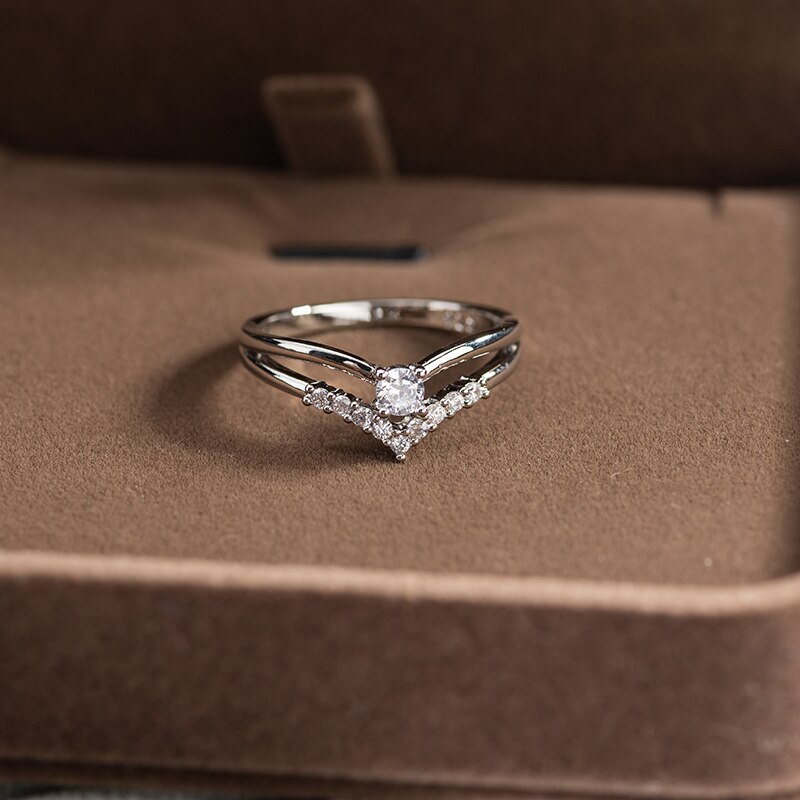 Frauen Ring Silber Farbe Cubic Zirkon Engagement Klassische Ringe für Frauen Elegante Einfache Rhainstone Ring Schmuck