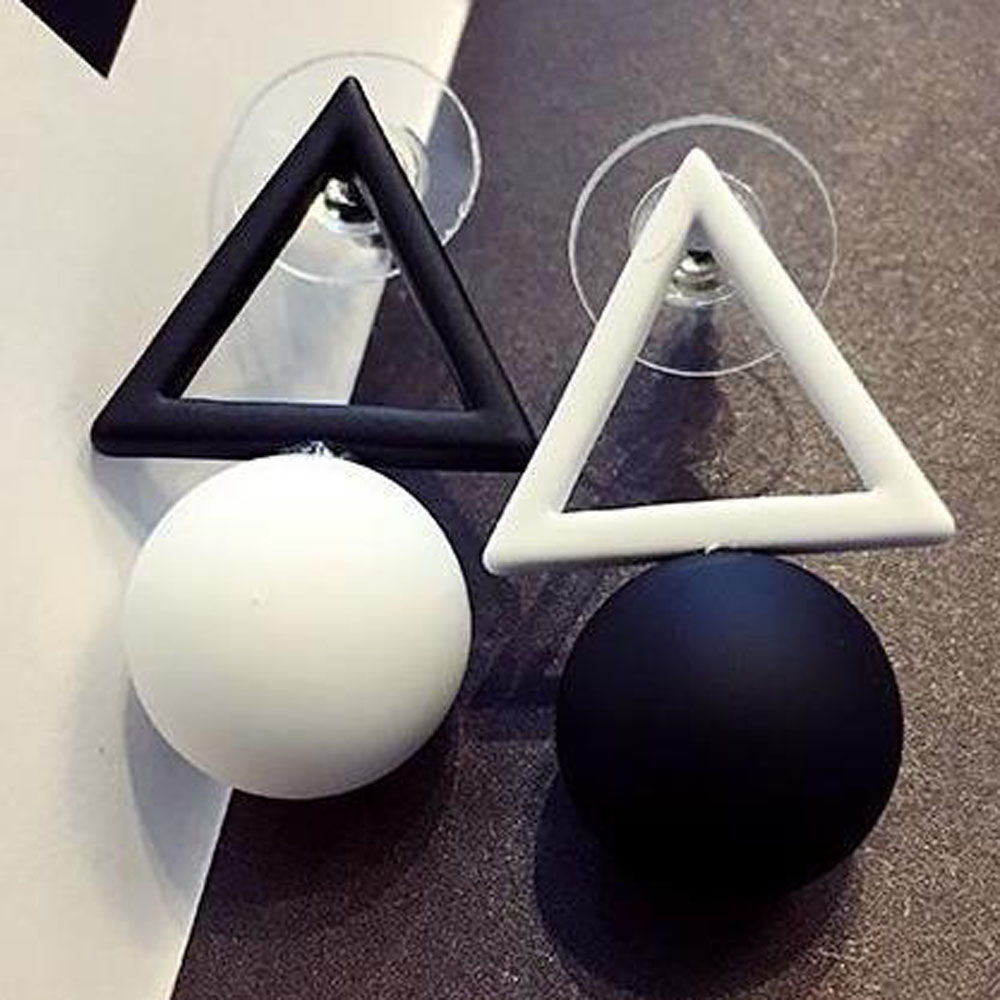 Koreanische Schwarz Weiß Dreieck Quadrat Pentagramm Ohrringe Einfache Ball Ohrringe Für Frauen Schmuck Ohrringe Brincos: Heißes Stempeln