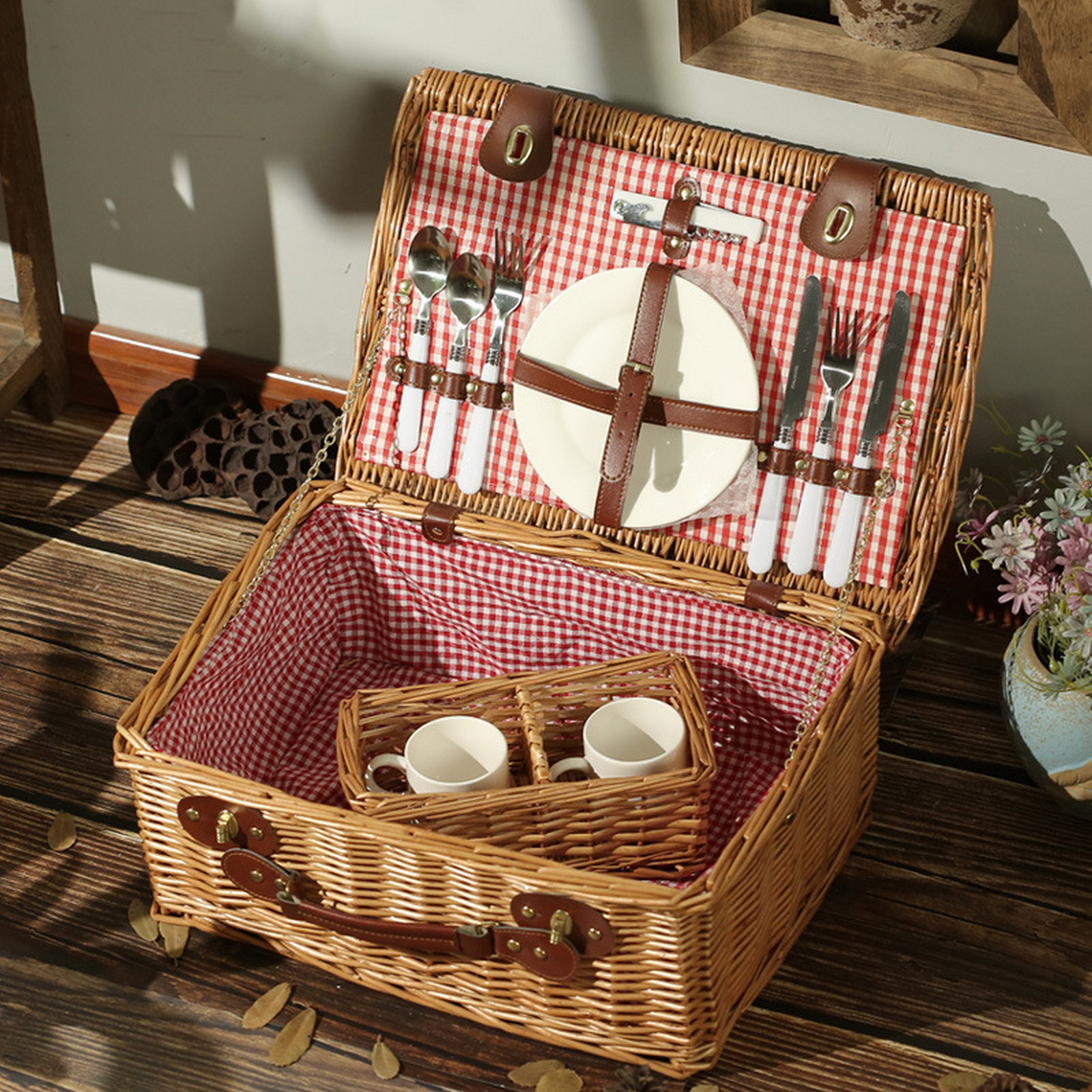 Wicker Basket Storage Box Camping Picnic Baskets With Lid Outdoor Portable Fruit Basket Handmade Wicker Picnic Basket Container