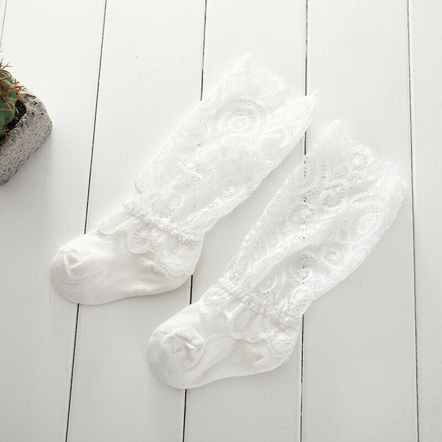 freundlicher Kleinkind freundlicher Baby Mädchen Strumpf Nette Spitze Einfarbig Patchwork Knie Hohe Krause Socken 0-3Y Neueste modisch: Weiß / 0-6 M