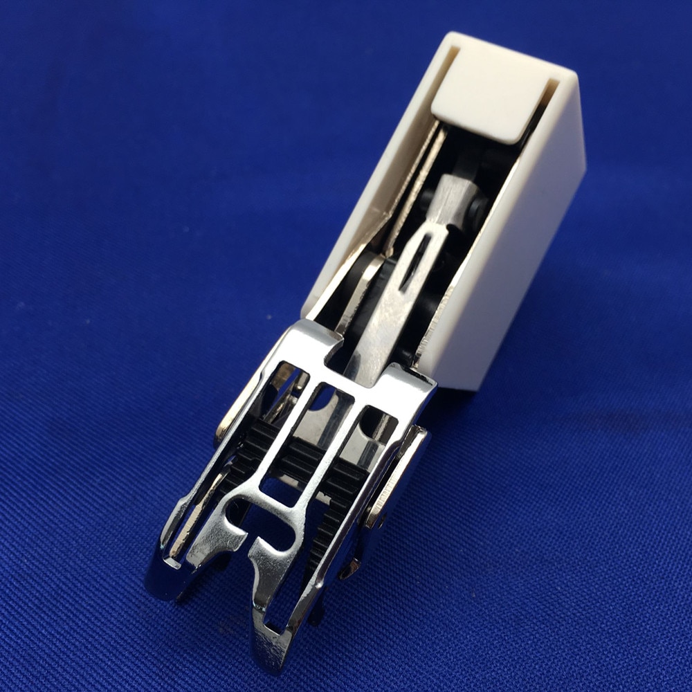 Even Feed / Walking Foot #423242-451 (#006185008-P) Low Shank for Singer AA7053