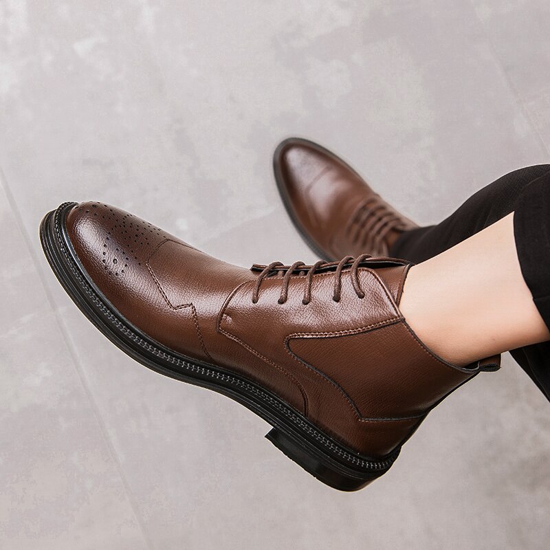 Våren hög topp herr martin boots brogue engelsk stil solida stövlar snörning flock gummi vinter hög topp herr ankelstövlar skor