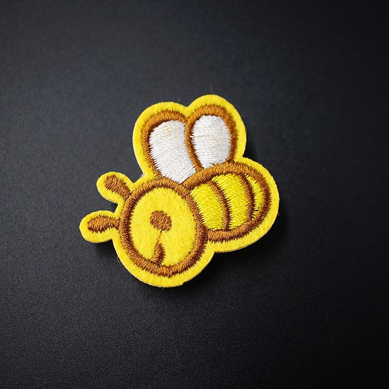 Honeybee (Size: 3X2.5 cm) DIY Doek Badges Patch Geborduurde Applique Naaien Patches Kleding Stickers Kleding Accessoires