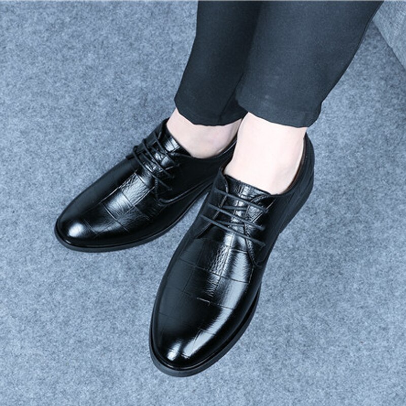 Men PU Leather Formal Shoes Lace Up Dress Shoes Oxfords Retro Shoes Work Footwear Business Plus Casual Shoes