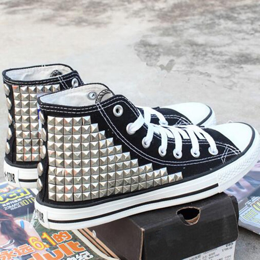 Outil De Réglage De Rivet à Pression En Forme De Dôme De