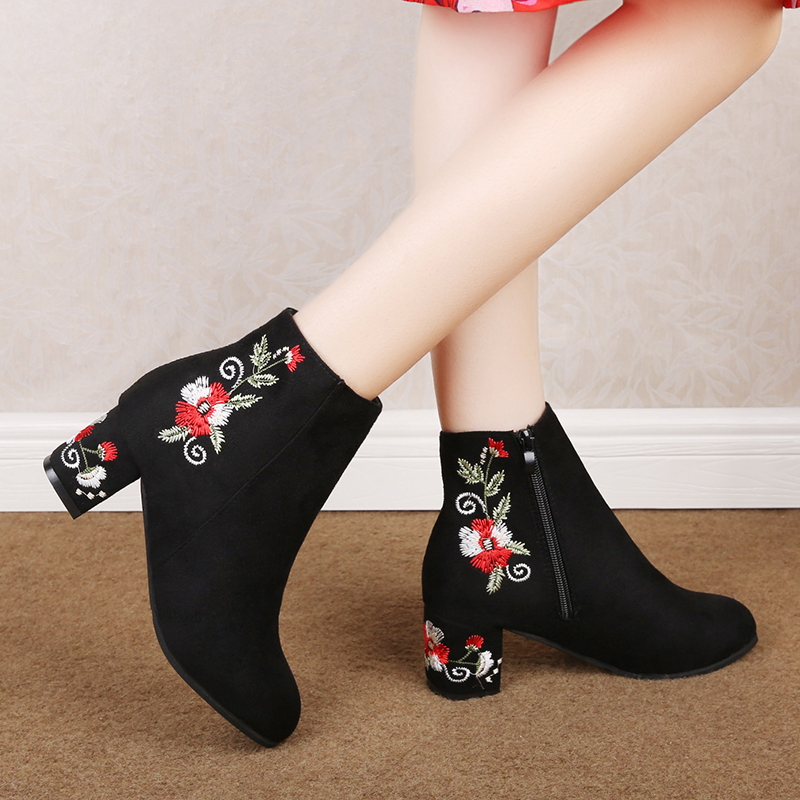 Botas de Invierno para mujer, botines cálidos bordados, Vintage, novedosa, tacones cuadrados, zapatos de salón de flores, con cremallera, gamuza