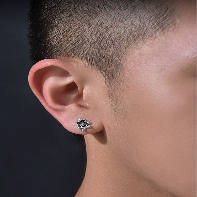 Pendientes de acero inoxidable para hombre y mujer, aretes con Clip de Calavera, estilo Hip Hop, gótico, Rock Biker, 1 pieza