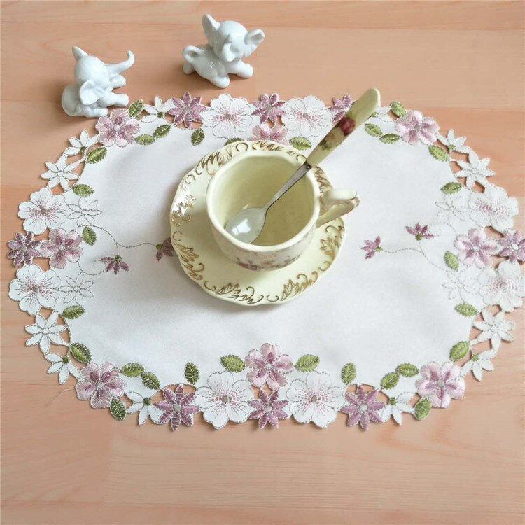 Napperon en Satin brodé, tasse à thé, café, dessous de verre, napperon de Table, napperon en dentelle, pour fête de noël: Oval