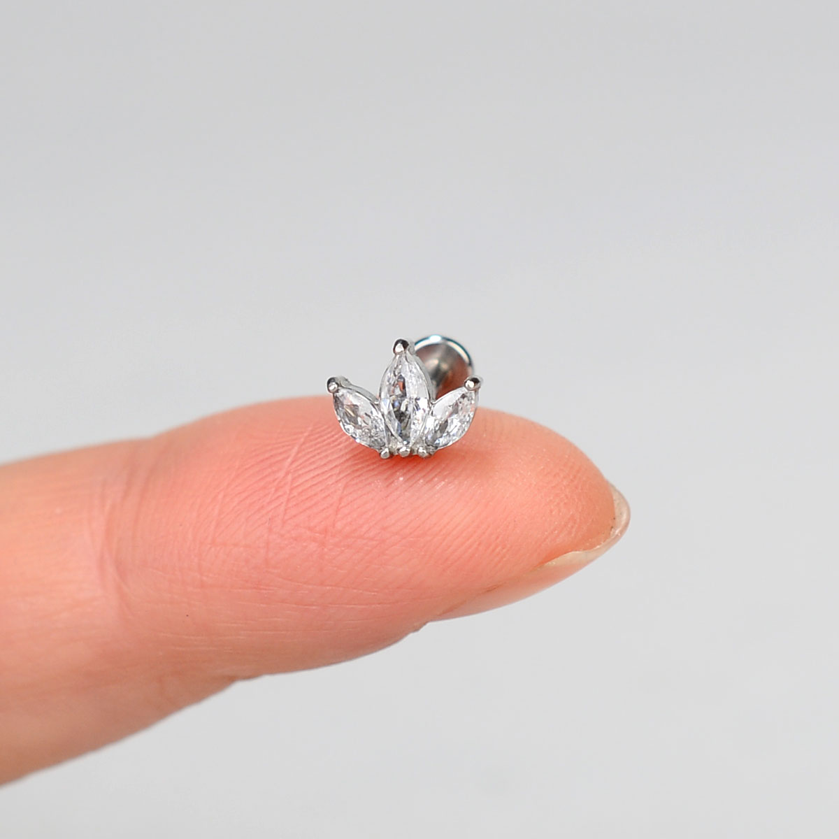 1PC Trendy Stainless Steel Cubic Zirconia Chain Studs Earring For Women Helix Tragus Lobe Cartilage Piercing Body Jewelry: Rhodium Plated