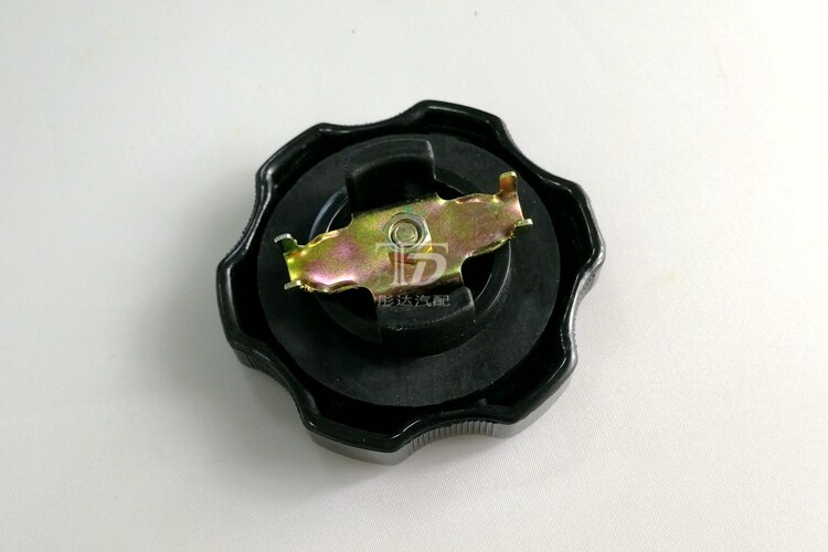 Inner Fuel tank Cover for Brilliance BS4/M2 BS6/M1 FRV FSV H530 V5 Fuel Filling cover 4A13/15-1003081