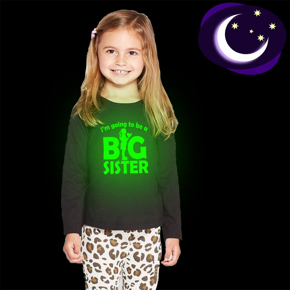 Jag ska bli storasyster bror rolig lysande barn t-shirt småbarn flicka pojke långärmad tillkännagivande nattlysande t-shirt
