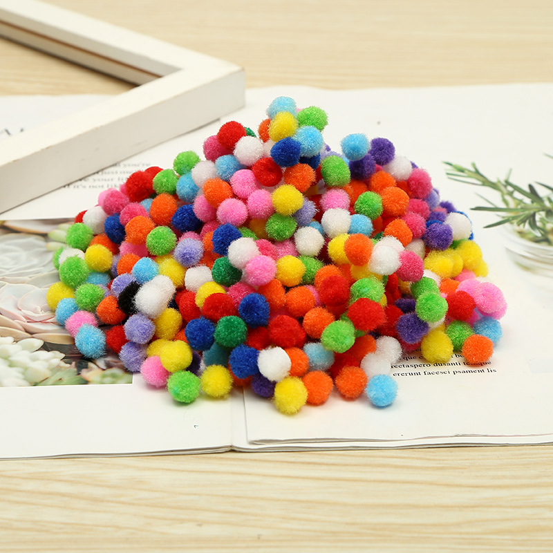 500 stück Mini pluizige zachte pompons pompons bal handgemaakte kinderspielzeug hochzeit weihnachtsdekoration diy naaien craftsupplies