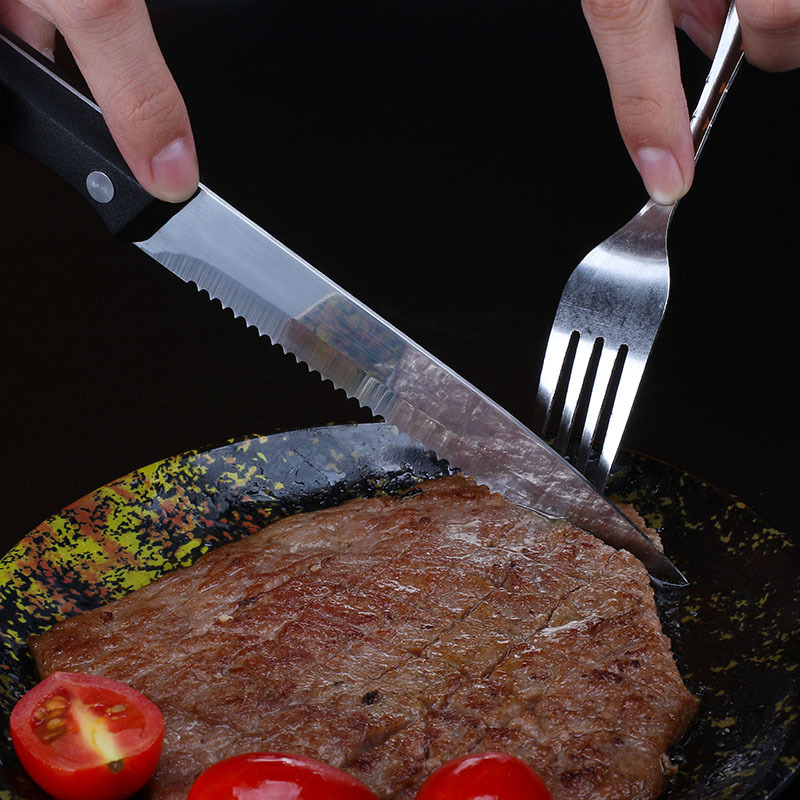 Stainless Steak Knife Serrated Ergonomic Handle Triple-Rivet Flatware Kitchen Dinner Knife Black Meat Knives