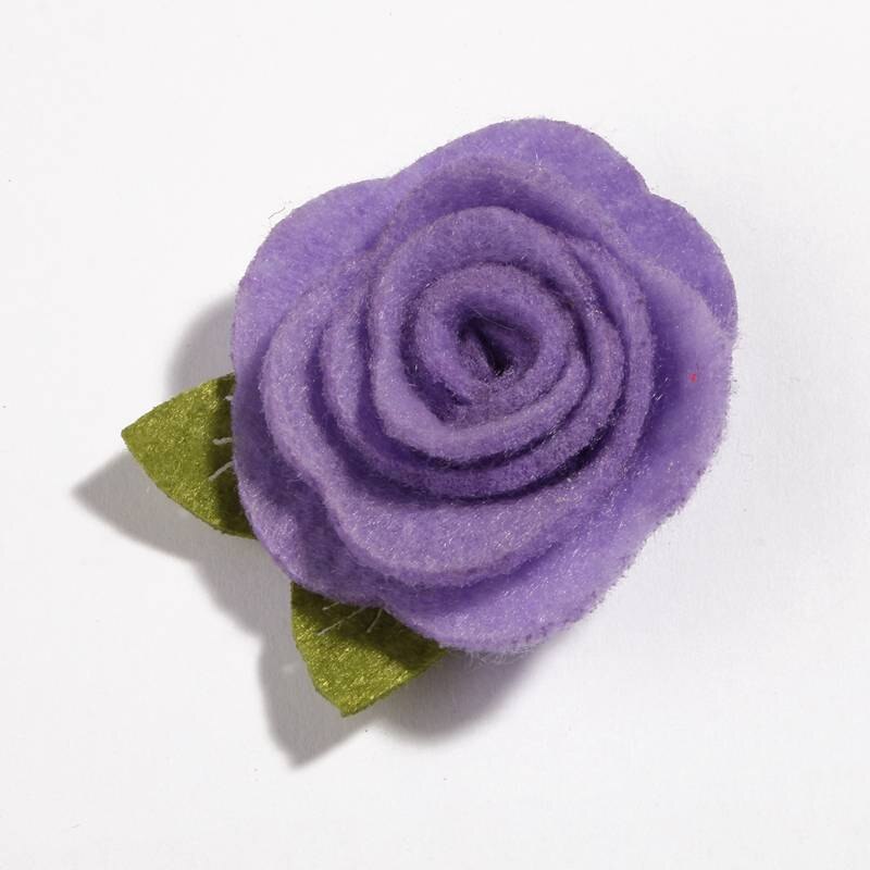 Flores de tela no tejidas de fieltro con hojas verdes para la cabeza, accesorios para el cabello, rosas enrolladas bonitas, 5CM, 10 Uds.