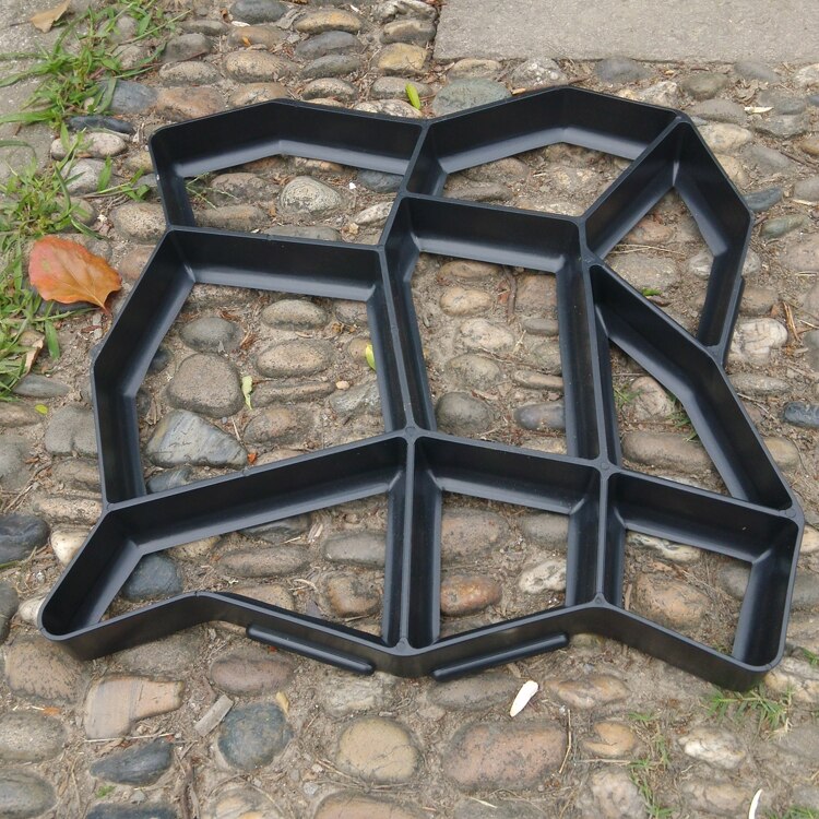 Moule pour fabrication de pavé, pour fabrication de pierre, pour allée