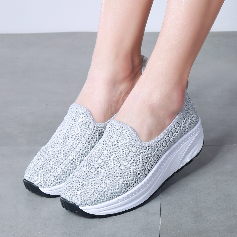 Women Slimming Shoes Women Breathable Platform Swing Shoes Mesh Breathable Height Increasing Female Toning Sneakers